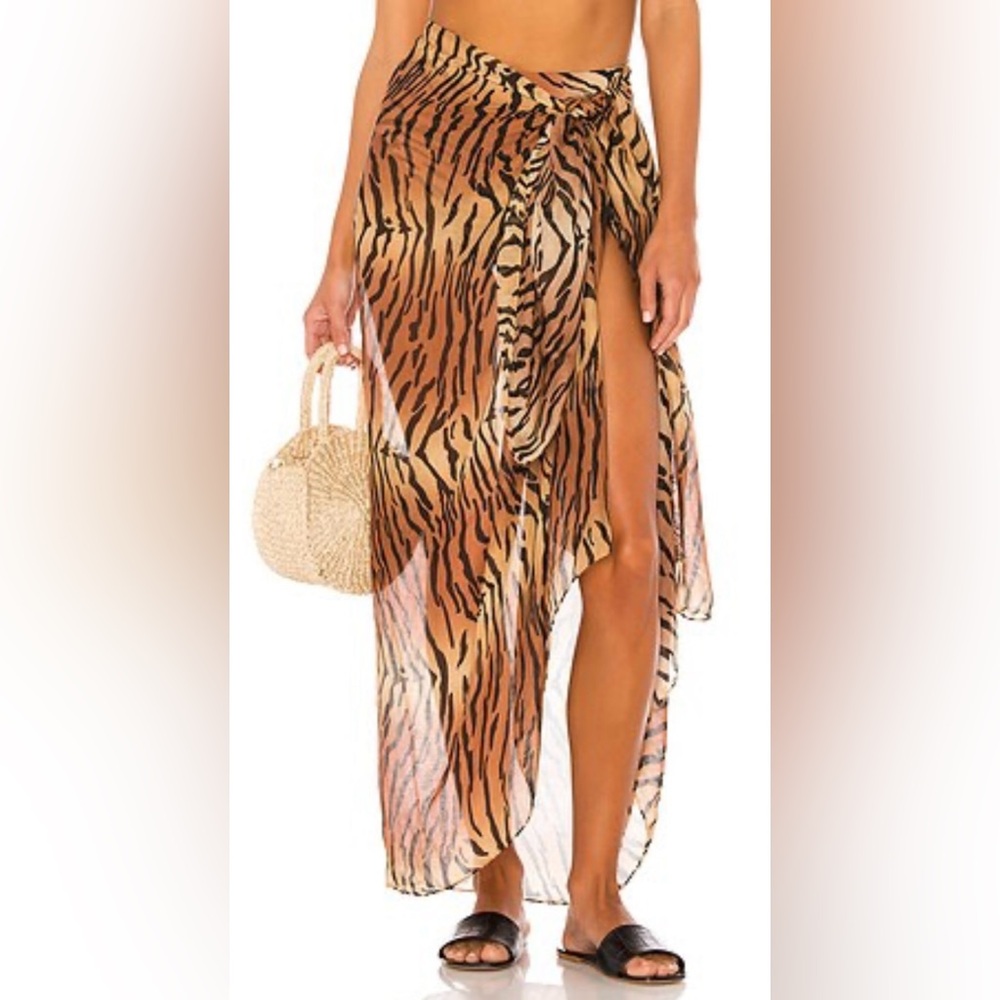 Vitamin A Sarong, Ziva Breeze